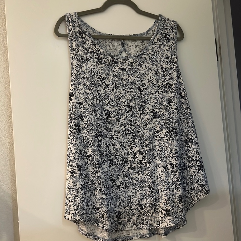Athleta breezy tank